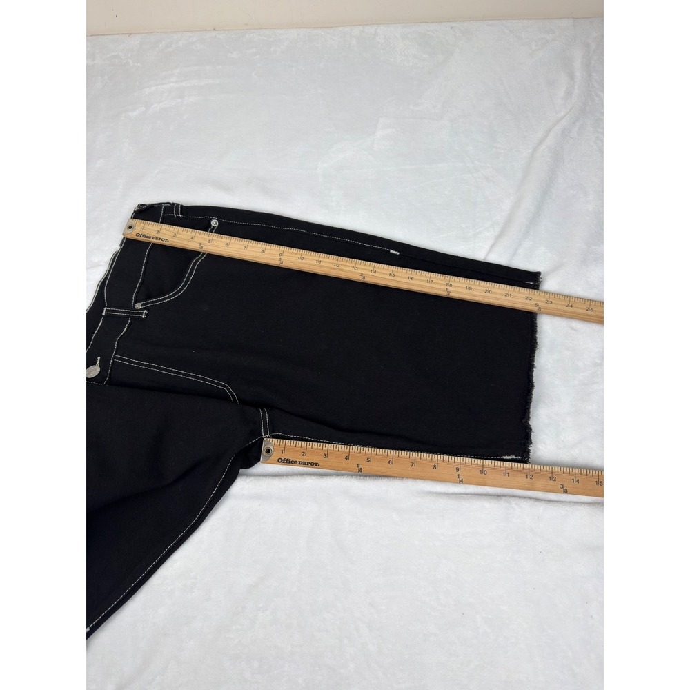True Religion Ricky Flap Fray Relaxed Straight Black Denim Shorts Mens 40 (42") - Picture 6 of 8